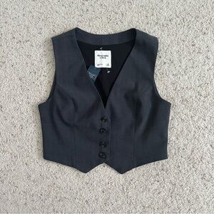 Abercrombie & Fitch Vest